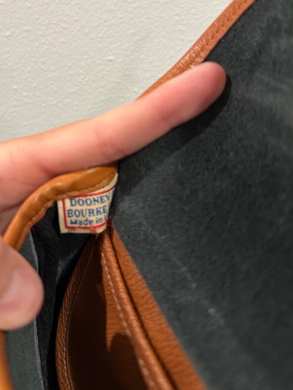 Vintage Dooney & Bourke Black Pebble - Picture 3 of 6
